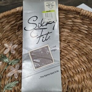 VTG Silky Fit Knee High Stockings Pearl Grey One Size Fits 8.5-11 Sandalfoot